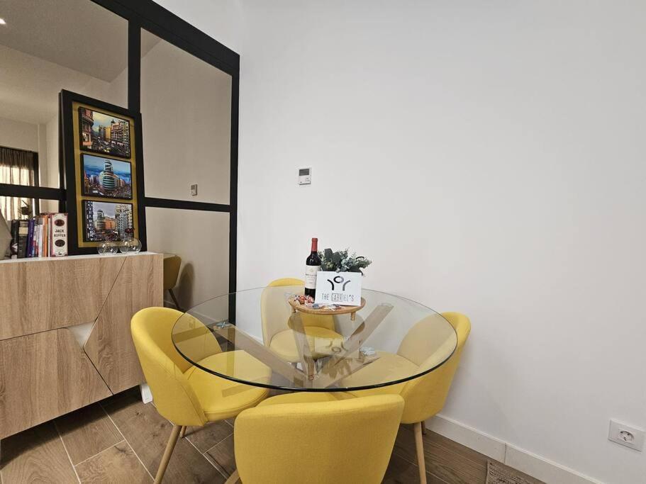 Apartament The Gabriels Con Terraza Madryt Zewnętrze zdjęcie